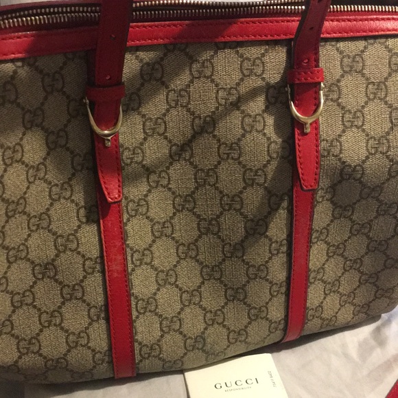 Gucci Handbags - Gucci bag